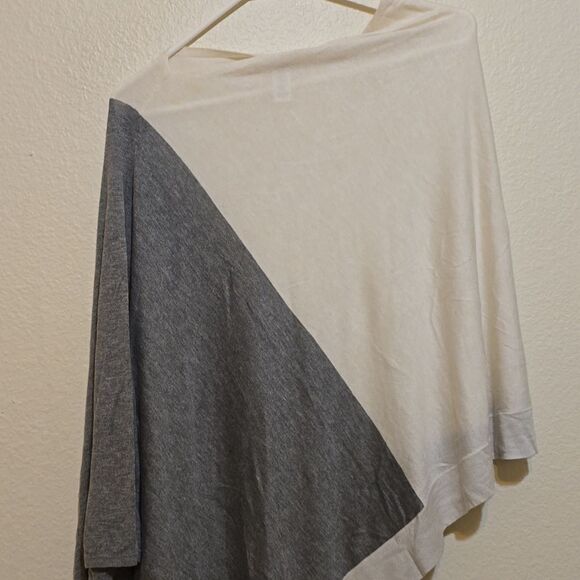 Lululemon Poncho Viscose Cashmere Blend Colorblock White Grey s - Picture 2 of 7